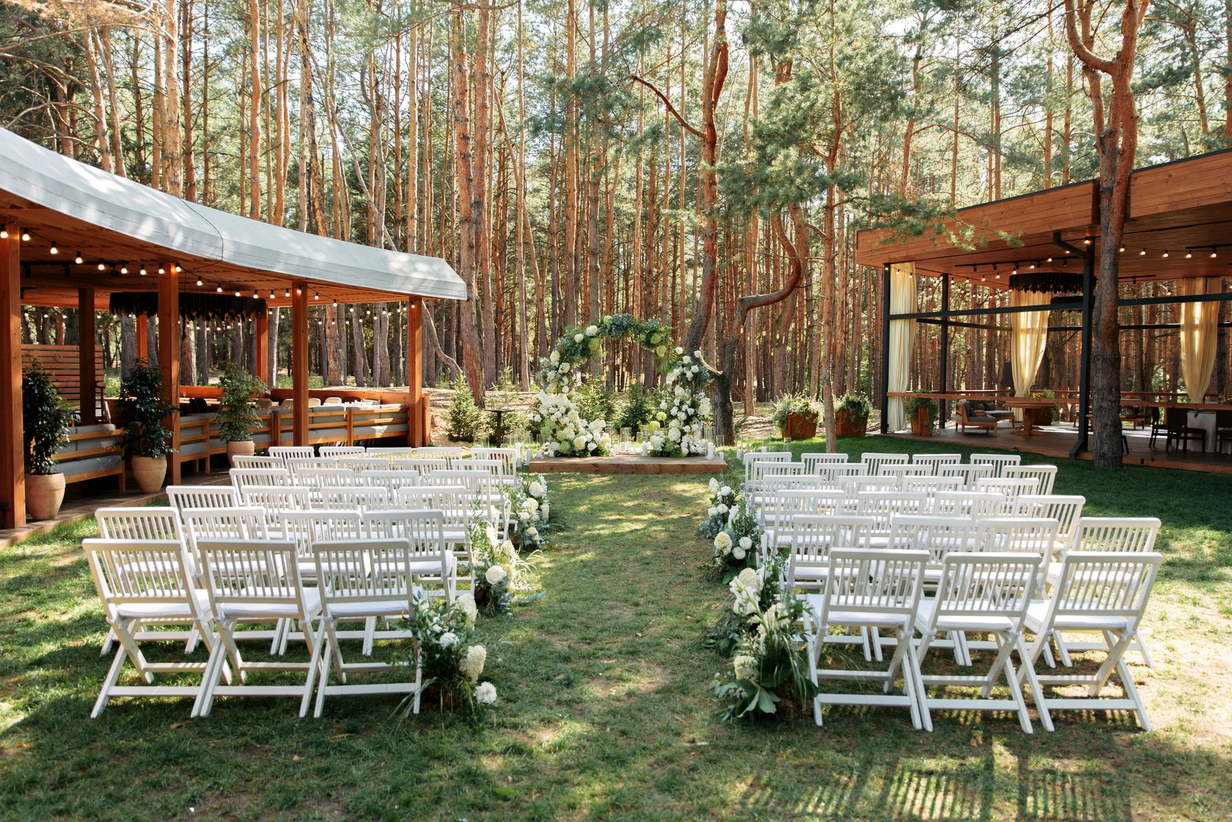 Outdoor wedding ceremony in the summer